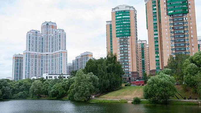 Жк загорье. Герценский парк бирюлево восточное. загорье москва. жк загорье москва.