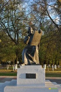Памятник рублеву