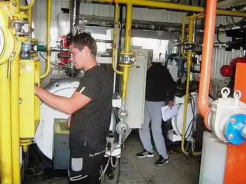 Сколько операторов котельной. Оператор котельной. оператор газовой котельной. оператор котельной обучающие материалы. спецодежда для оператора котельной.
