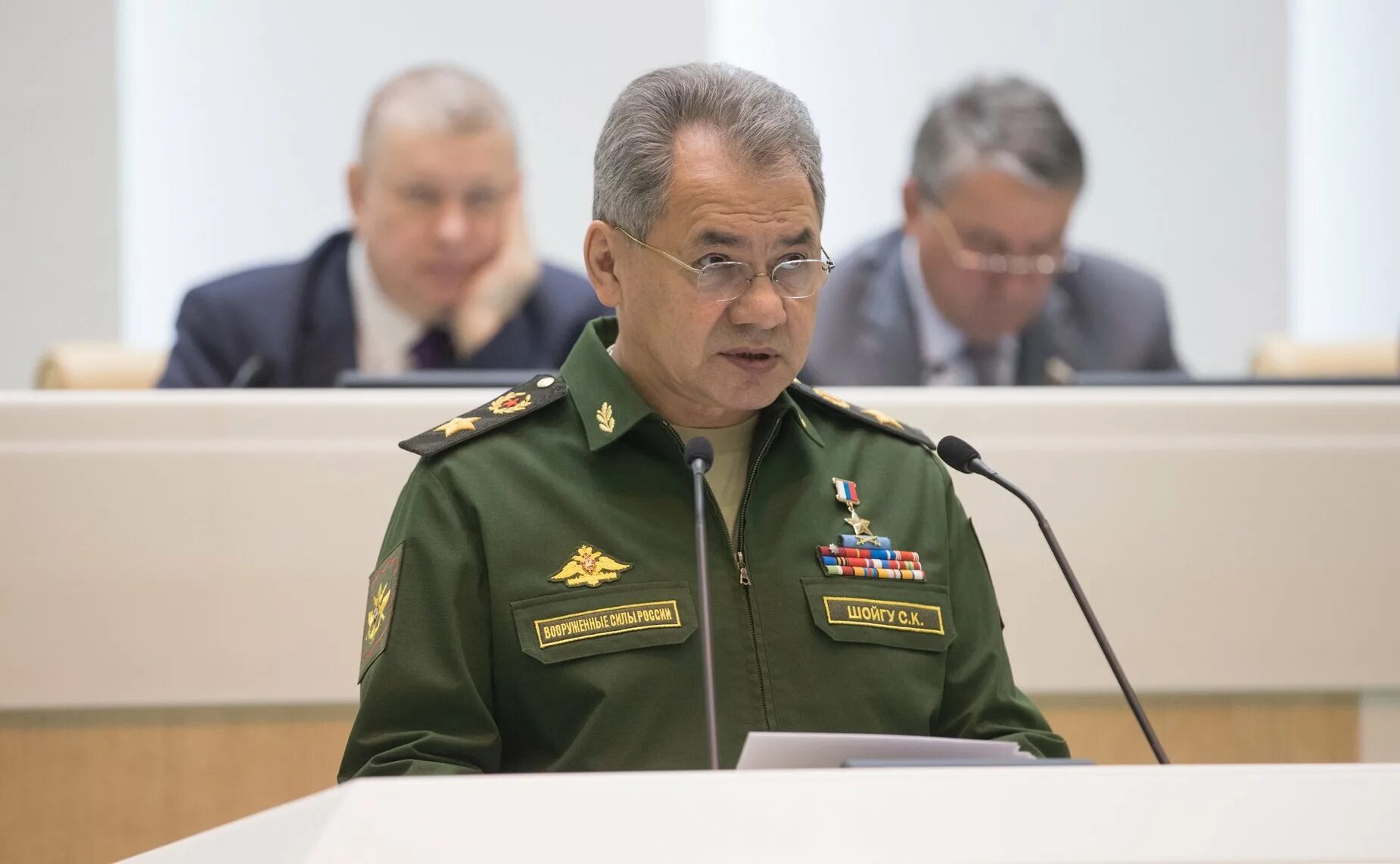 Коллегия министерства обороны российской федерации. Путин в национальный центр управления обороной российской федерации. Путин на коллегии мо рф 2020. Сотрудники минобороны россии. Министр оборон р ф шаику.