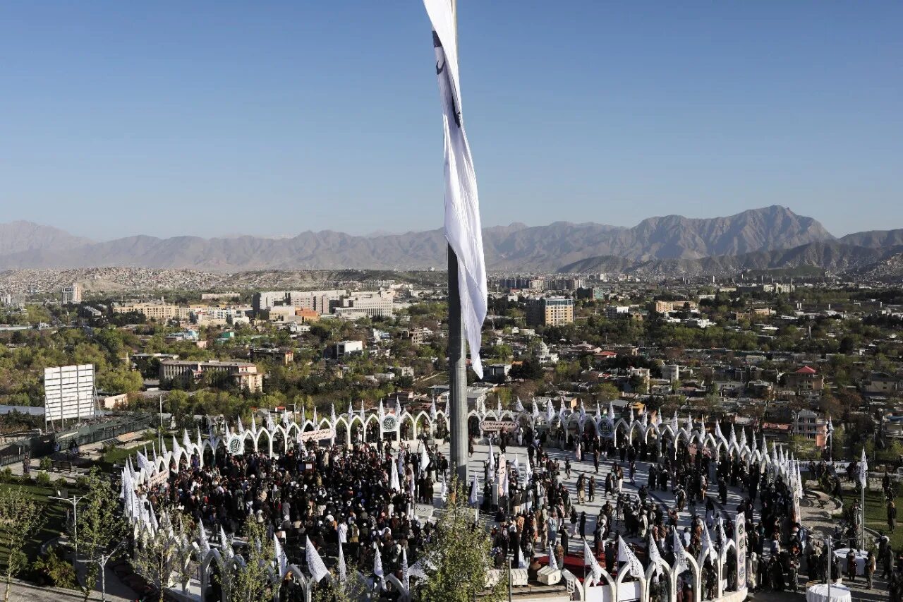 Талибан флаг. Талибан флаг фото. Флаг Кабула. Флаг Талибана черный.