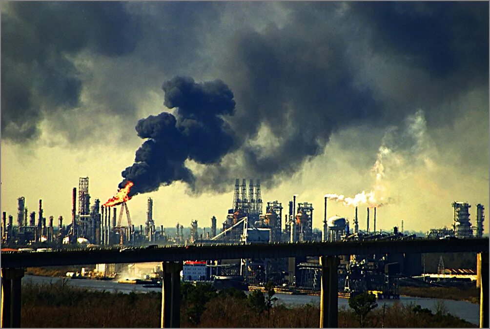 Экологические проблемы отрасли нефти. Экологические проблемы нефти. Нефтяная промышленность экологические. Химическая промышленность. Нефтеперерабатывающий завод в капотне загрязнение.