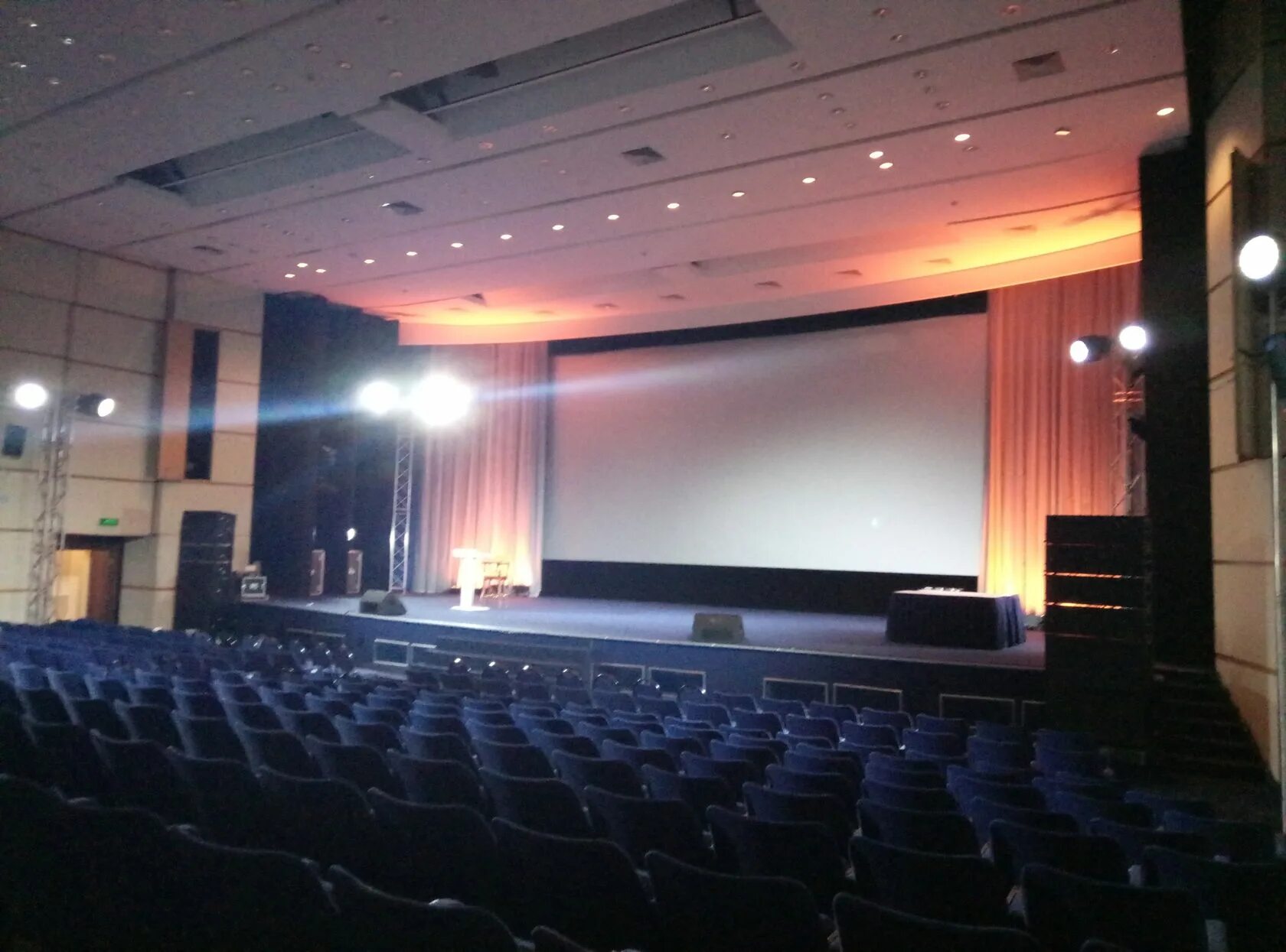 Рэдиссон сас славянская москва. Зал глинка рэдиссон славянская. Зал глинка рэдиссон славянская. Рэдиссон славянская конференц зал. Рэдиссон славянская конференц зал.