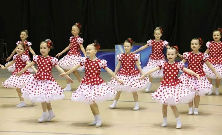 Дом пионеров магнитогорск галиуллина. Правобережный центр дополнительного образования детей. Правобережный дом детского творчества. «детский театральный центр», ул. Правобережный дворец магнитогорск.