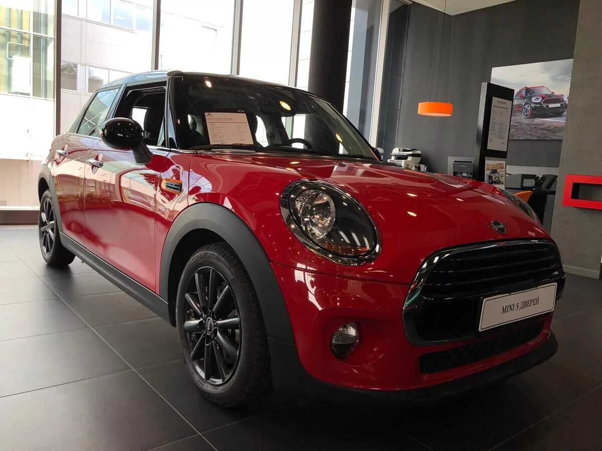 Мини купер красный. Красная машина мини купер. Мини купер красный. Мини купер. Mini красный.