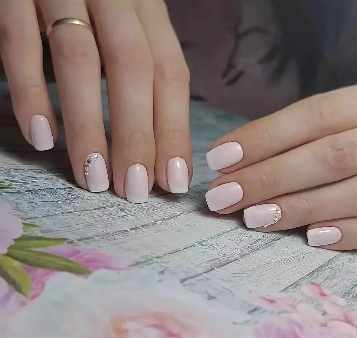 Pin on ногти Heart nail designs, Nails, Bride nails