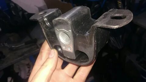 Подушка кпп задняя