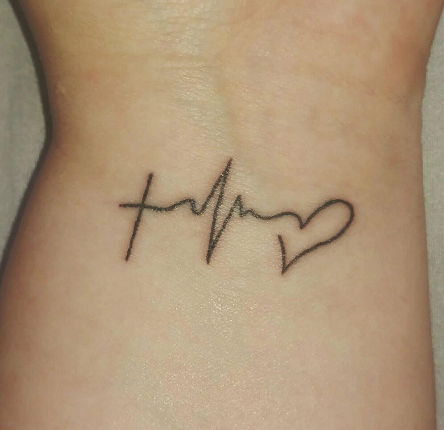 тату надпись любовь. вера надежда любовь тату эскиз. Dum spiro spero татуировка. тату надеюсь. любовные надписи тату.