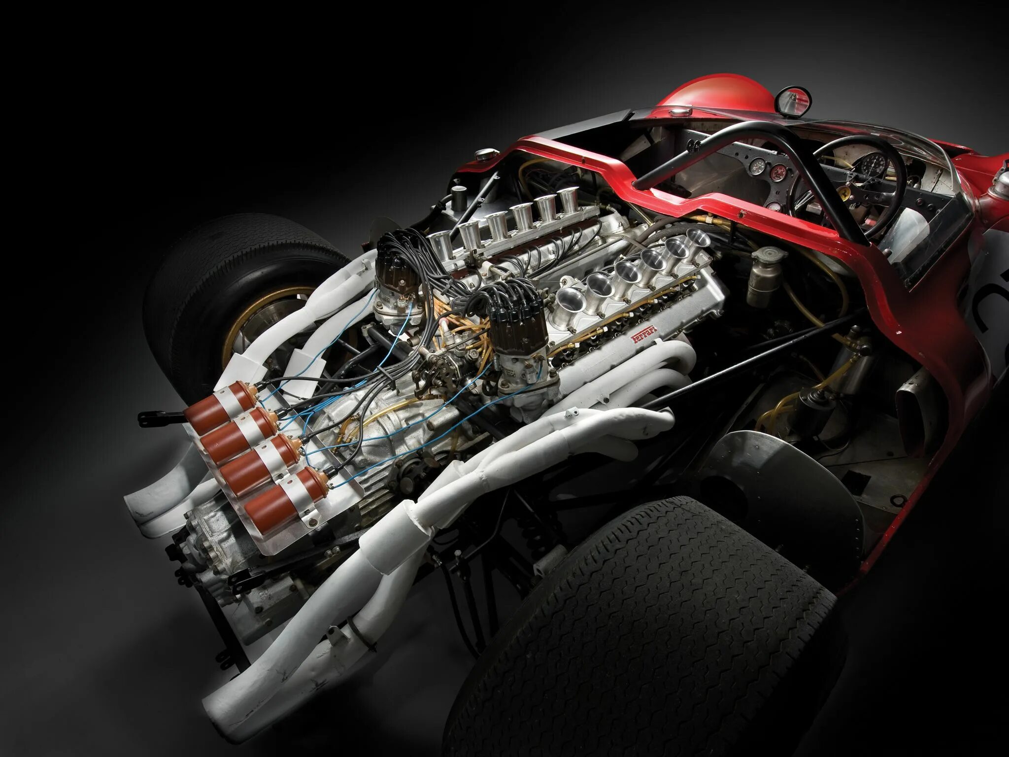 Автомобиля v 1. Феррари мотор v16. Ferrari v12 engine. Ferrari f40 мотор.