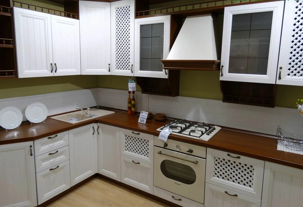 Любимый дом кухня кантри ясень. Кухня амели дуб прованс. Кухни любимый дом. Кухня кантри хофф. Кухня кантри марибель.