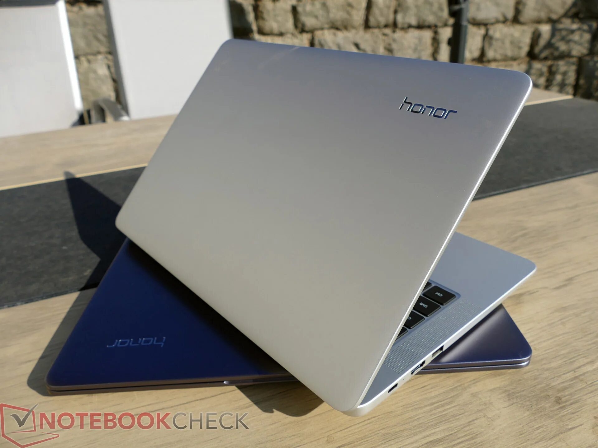 Honor magicbook x16 2024 i5 12450h. MAGICBOOK x15 i5. Ноутбук хонор MAGICBOOK x15. Ультрабук Honor MAGICBOOK x15. Honor MAGICBOOK x15 (i5 8/512gb).