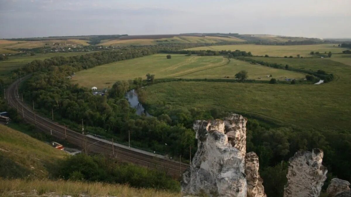 Дороги черноземья. Дивногорье Копанище. Бирюч Дивногорье. Станция Лиски Дивногорье заповедник. Воронеж Дивногорье электричка.