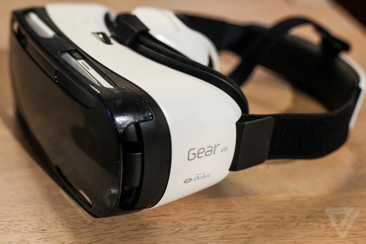 Samsung vr oculus. Samsung Gear VR. Samsung Gear VR Oculus. Очки Gear VR Oculus Samsung. VR шлем самсунг.