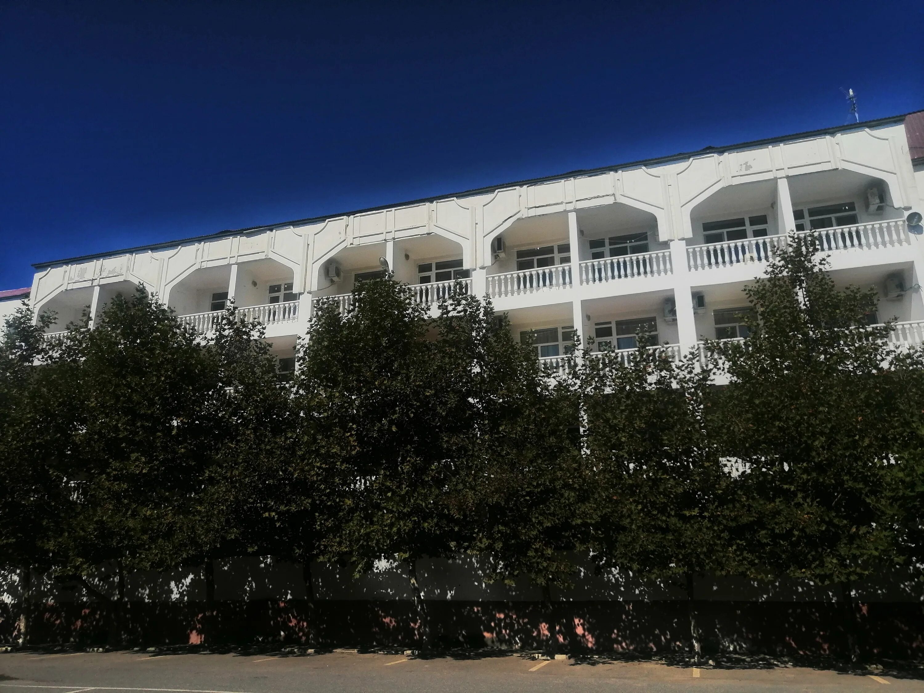 одиссей махачкала. калипсо палас махачкала дагестан. гостиница маяк дагестан. калипсо палас дагестан. дагестан оздоровительный комплекс журавли.