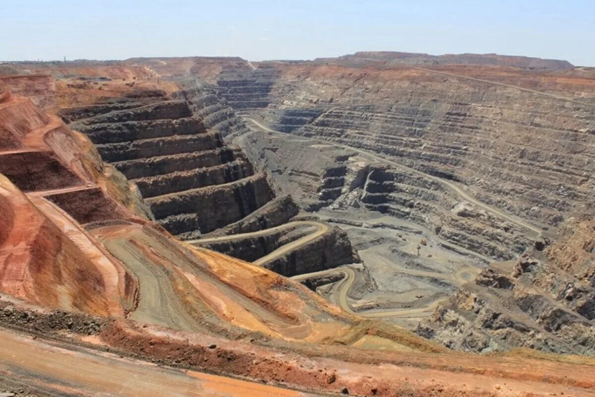 Супер пит карьер в Австралии. Super Pit Gold mine Западная Австралия. Золотой рудник супер пит. Калгурли, рудник Биг-пит.
