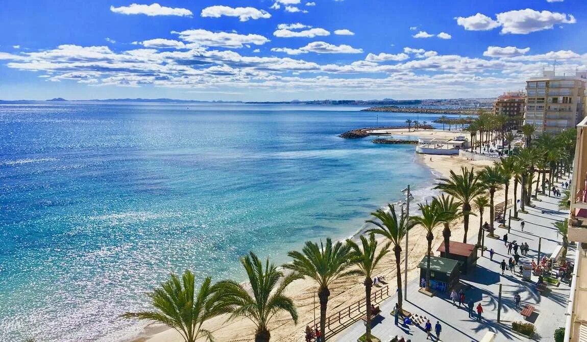 Торревьеха Аликанте. Torrevieja, Alicante, Испания.. Коста Бланка Торревьеха. Испания Коста Бланка Аликанте.