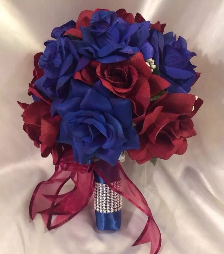 blue pink red flower arrangements Rojo y azul, Paleta de colores azul, Paletas d