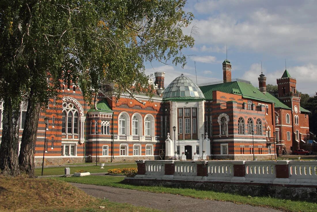 Дворец Шереметевых Юрино. Замок Шереметева в Юрино. Замок в Юрино Марий Эл. Замок Шереметьева в Марий Эл. Юрино марий эл на неделю