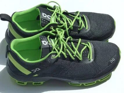 Sporting shoes