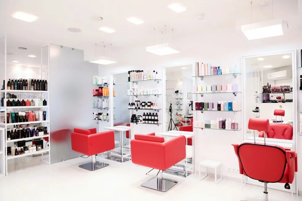 Салон white. Салон white. Салон white. Салон красоты светлый интерьер. Интерьер парикмахерского зала.