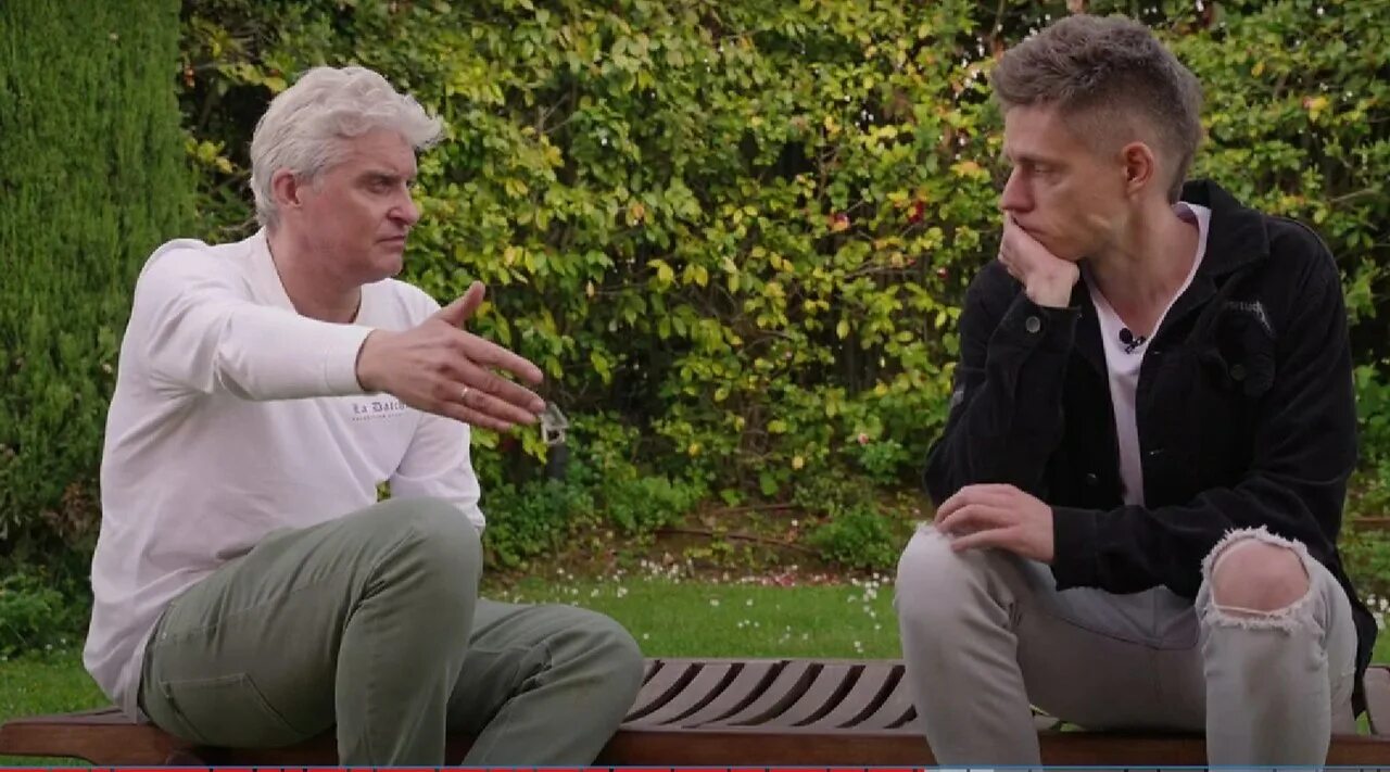 Дудь тиньков интервью. Олег тиньков 2022. Олег тиньков дудь. Дудь тиньков интервью. Олег тиньков фото.