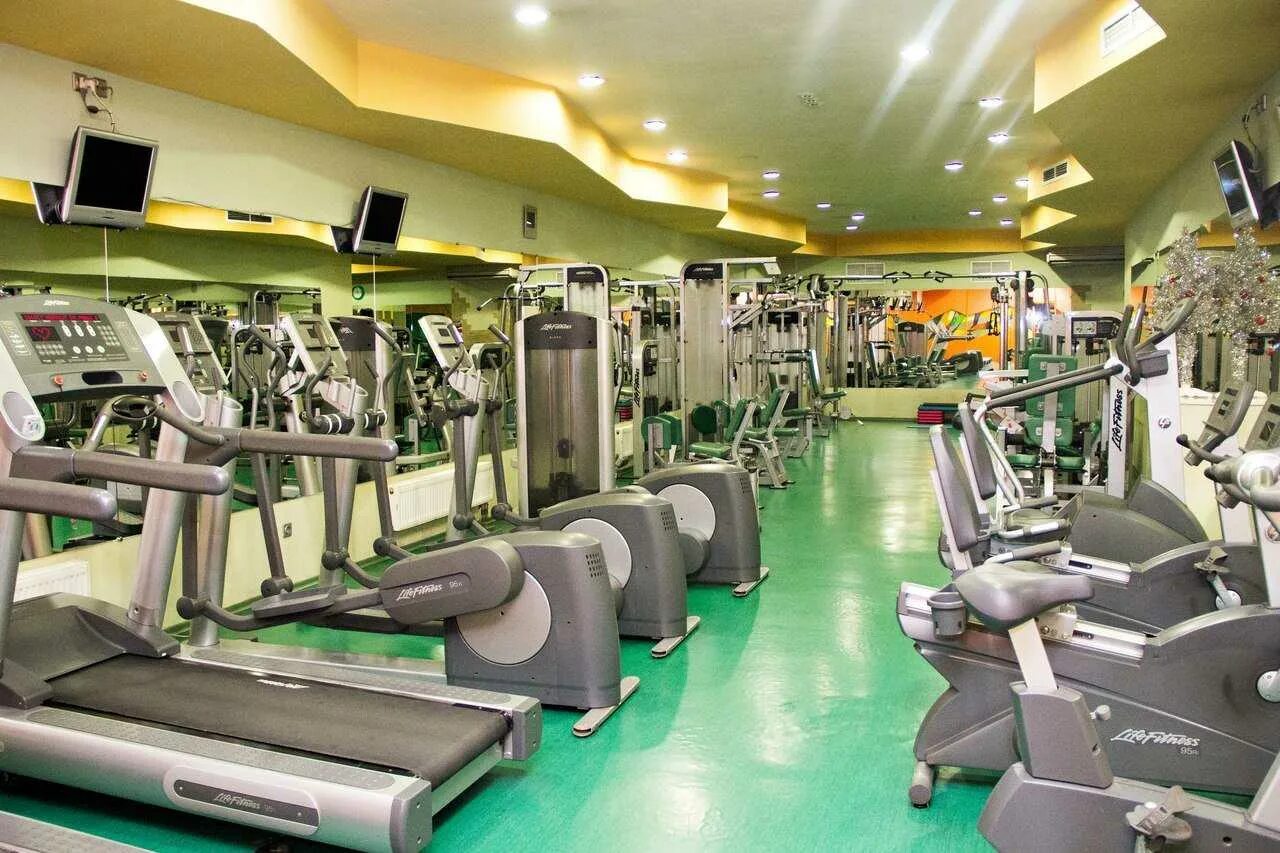 Фитнес клуб "FITNESS FACTORY" по адресу Красный Путь, 59 в Омск: абонемент и цен