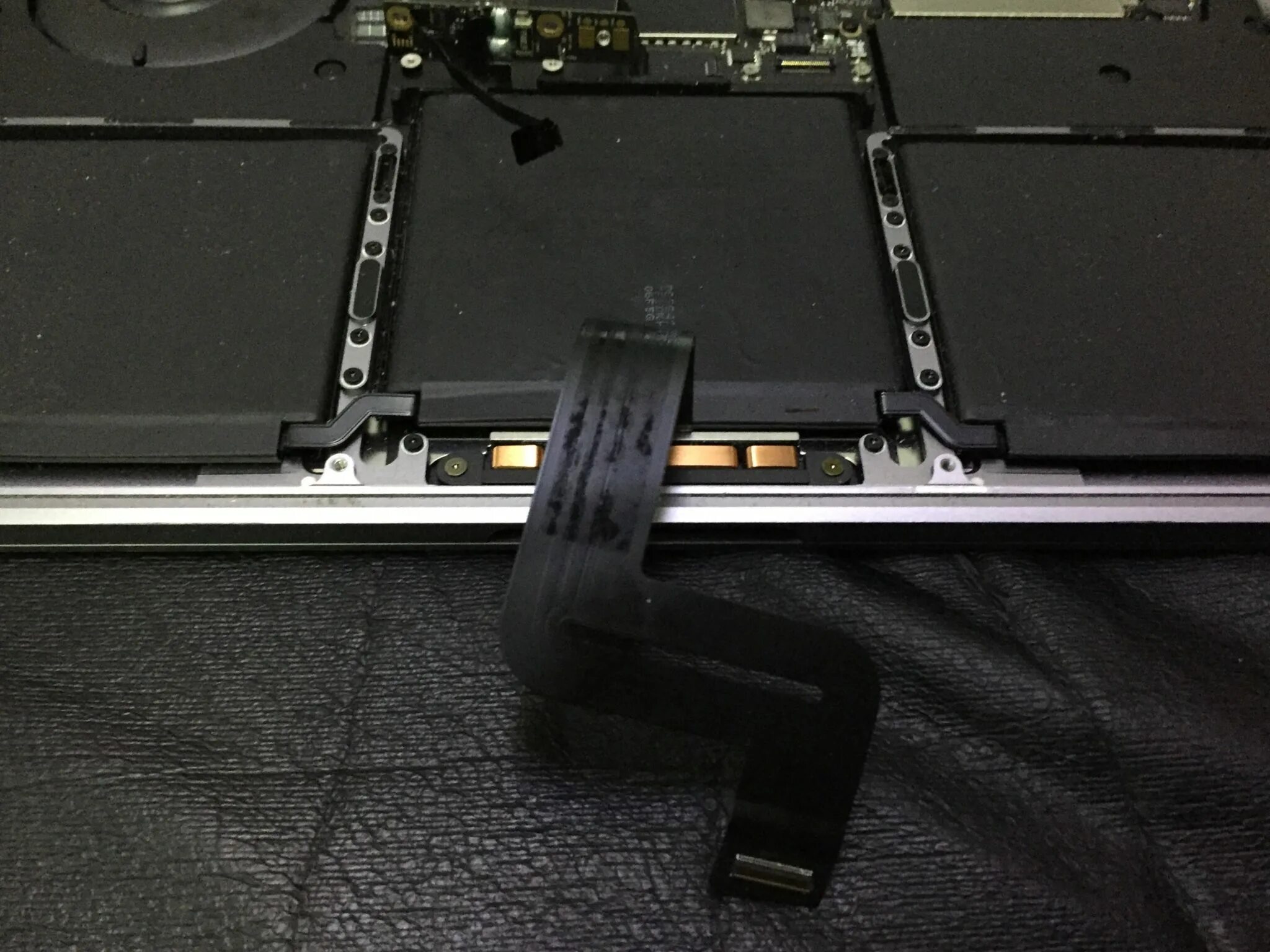Аккумулятор macbook pro 13 2017. Аккумулятор для macbook pro 13 2017. macbook pro 13 2016 акб аккумулятор. аккумулятор для macbook pro a1708. шлейф аккумулятора macbook pro a1708.
