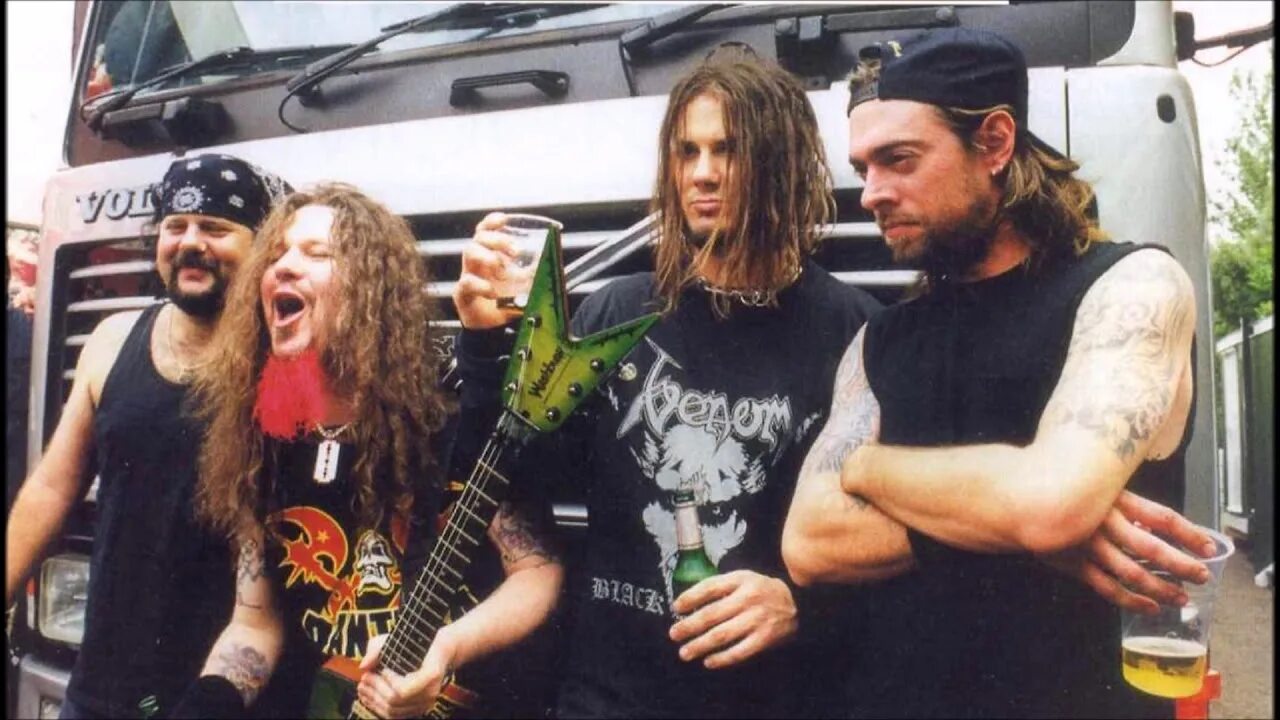 Pantera level. Pantera 1991. pantera группа 1990. даймбэг даррелл пантера. даймбэг даррелл 1991.