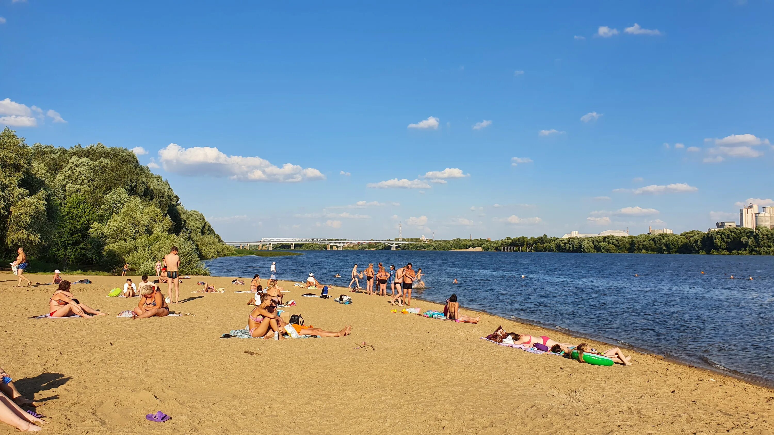 Пляж московская обл. Мещерский парк пляж. Малибу пляж пирогово. Пляж московская обл. Пляж заря балашиха.