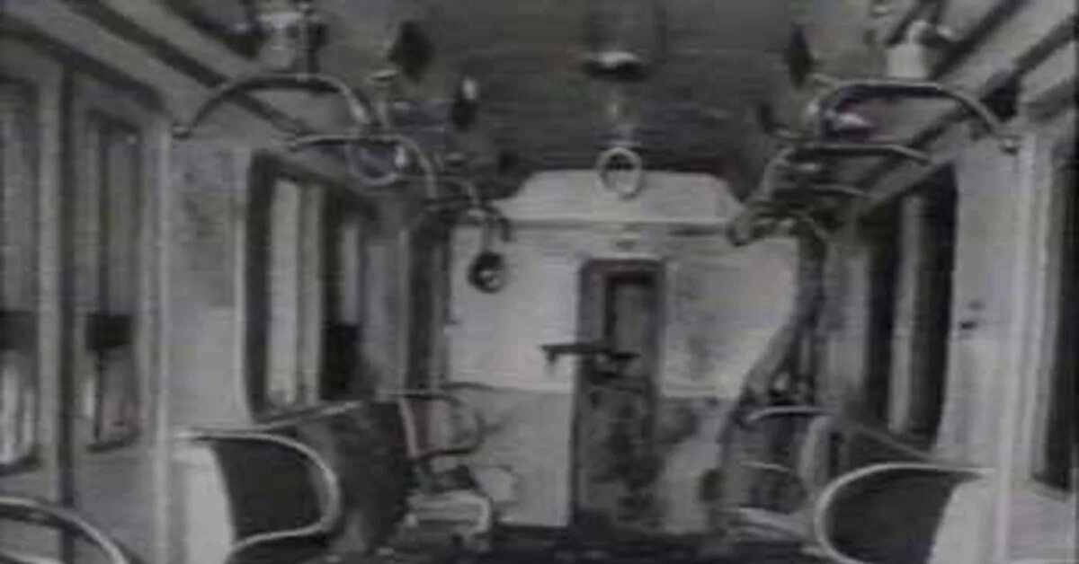 Пожар в бакинском метро 28 октября 1995 года. Взрыв в вагоне московского метро в январе 1977 года. Пожар в бакинском метрополитене. Взрывы в бакинском метрополитене (1994). 28 октября 1995.