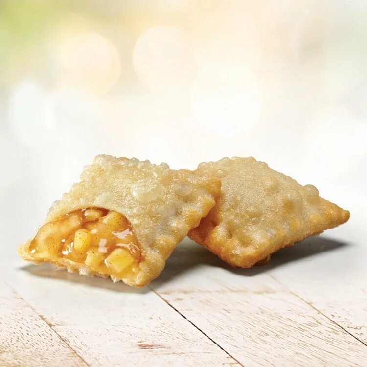 Пирожок kfc. Яблочный пирожок кфс. вишневый пирожок кфс. пирожок из kfc. пирожок крем чиз кфс.