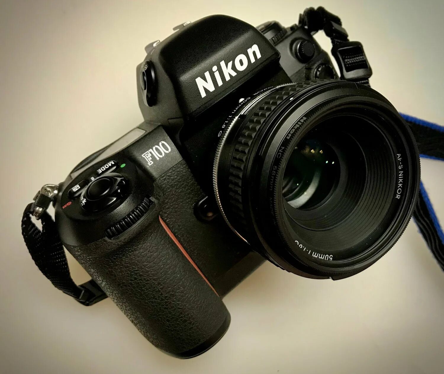 Nikon f 100. Nikon f100 kit. nikon f100 пленочный.