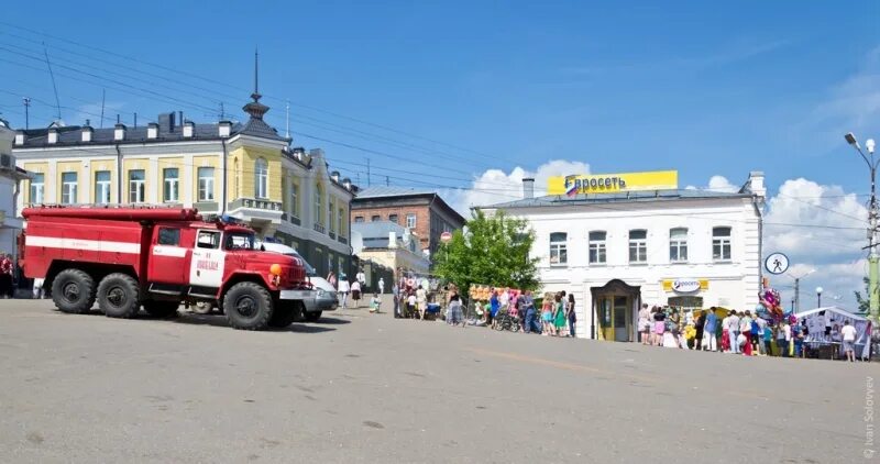 Пожарные Кинешма. Пожарная часть Кинешма Островского. Кинешма день города. Пожарная машина в Кинешме.