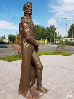 Памятники в омске