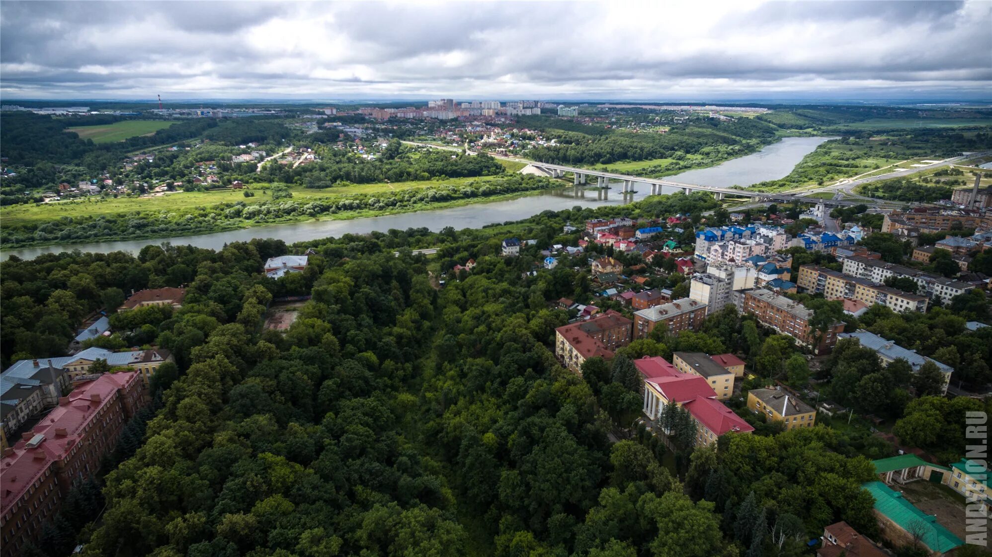 Численность города калуги. Калуга с высоты птичьего полета. Калуга Калужская область. Калуга (центр Калужской области). Киров Калужская область с высоты птичьего полета.