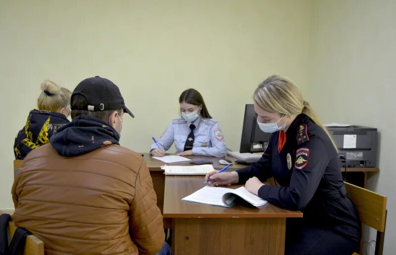 Сайт железноводский городской суд. Отдел по делам несовершеннолетних. Начальник отдела по делам несовершеннолетних по г. Железноводску. Районная комиссия по делам несовершеннолетних. Железноводск начальник по делам несовершеннолетних.