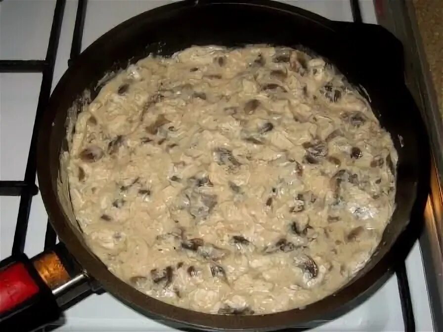 Жульен на сковороде рецепт пошагово. Жульен с курицей и грибами на сковороде. Жульен с курицей и грибами на сковороде. Жюльен на сковороде. Жульен без духовки.