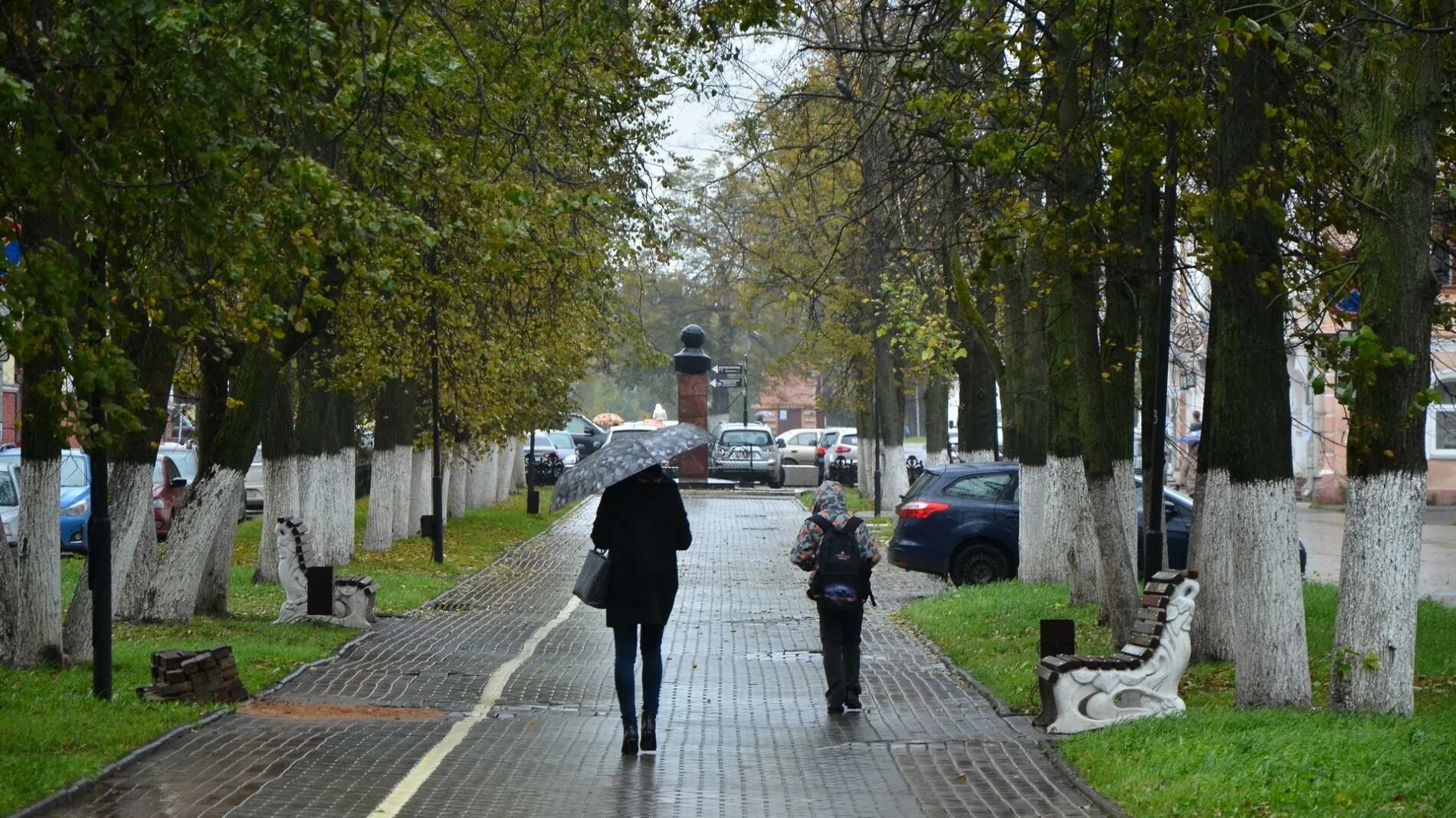 Кремлевская площадь Вологда дождь. Вологда климат. Погода в Вологде фото. Вологда сегодня фото погода. Прогноз вологда сегодня