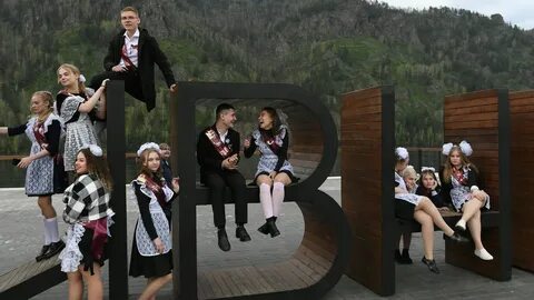 Шаман на выпускном