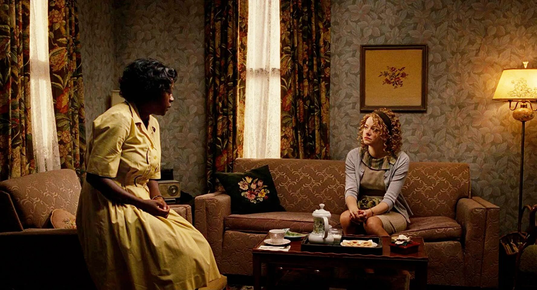 Прислуга / the help (2011). Эмма стоун прислуга. Прислуга фильм 2011 виола дэвис. Эмма стоун прислуга. Прислуга фильм 2011 виола дэвис.