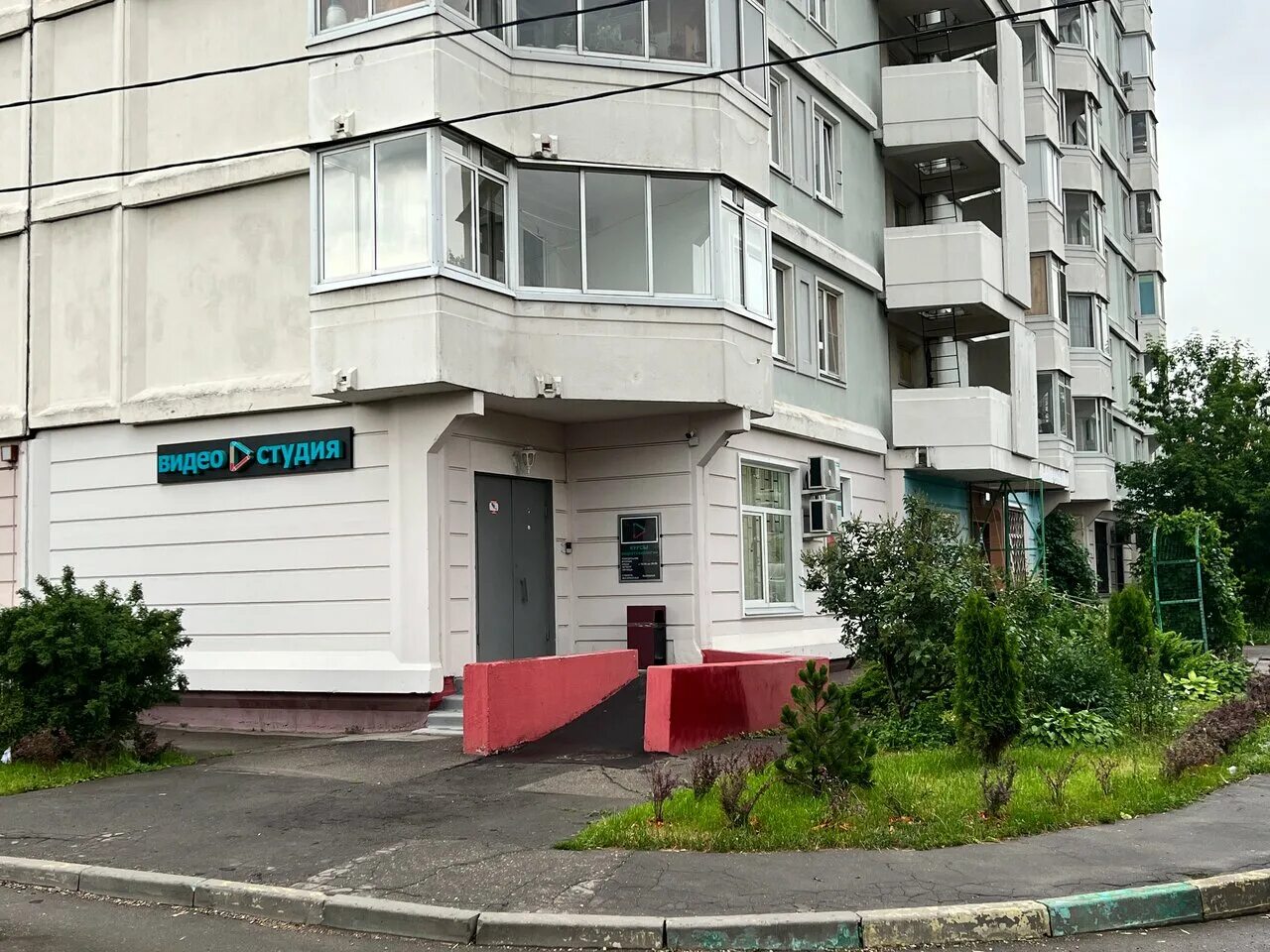 Марьинский парк д 41 к 1 подъезд 1. Марьинский парк 19 2. Марьинский парк 19к1. Москва, ул. Парковая 17.