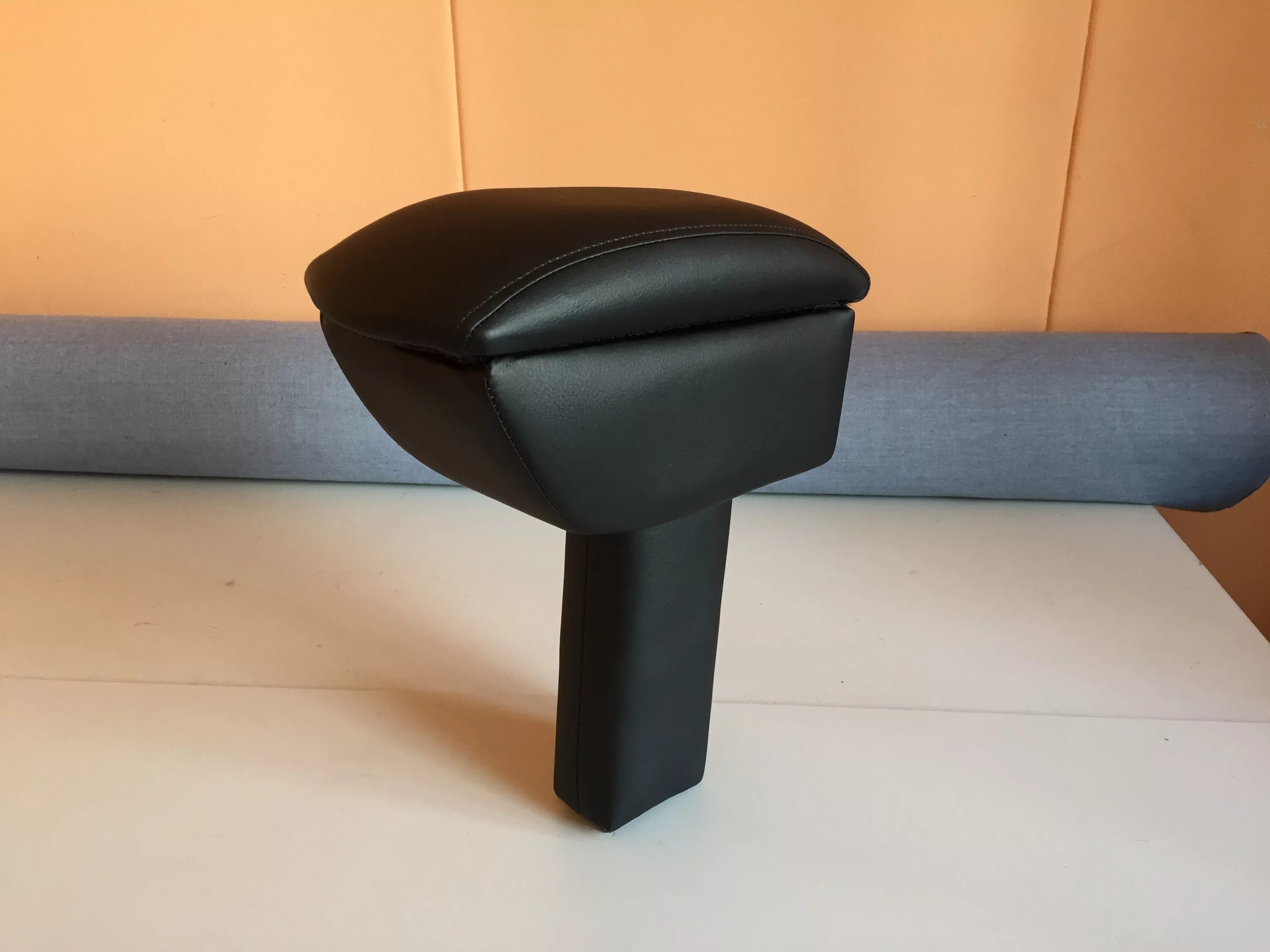 подлокотник рено дастер 2017. оригинальный подлокотник рено дастер. Renault 8201668397 подлокотник пер (пласт, синт). подлокотник центральный renault duster 2015-. подлокотник на рено дастер 2020 оригинал.