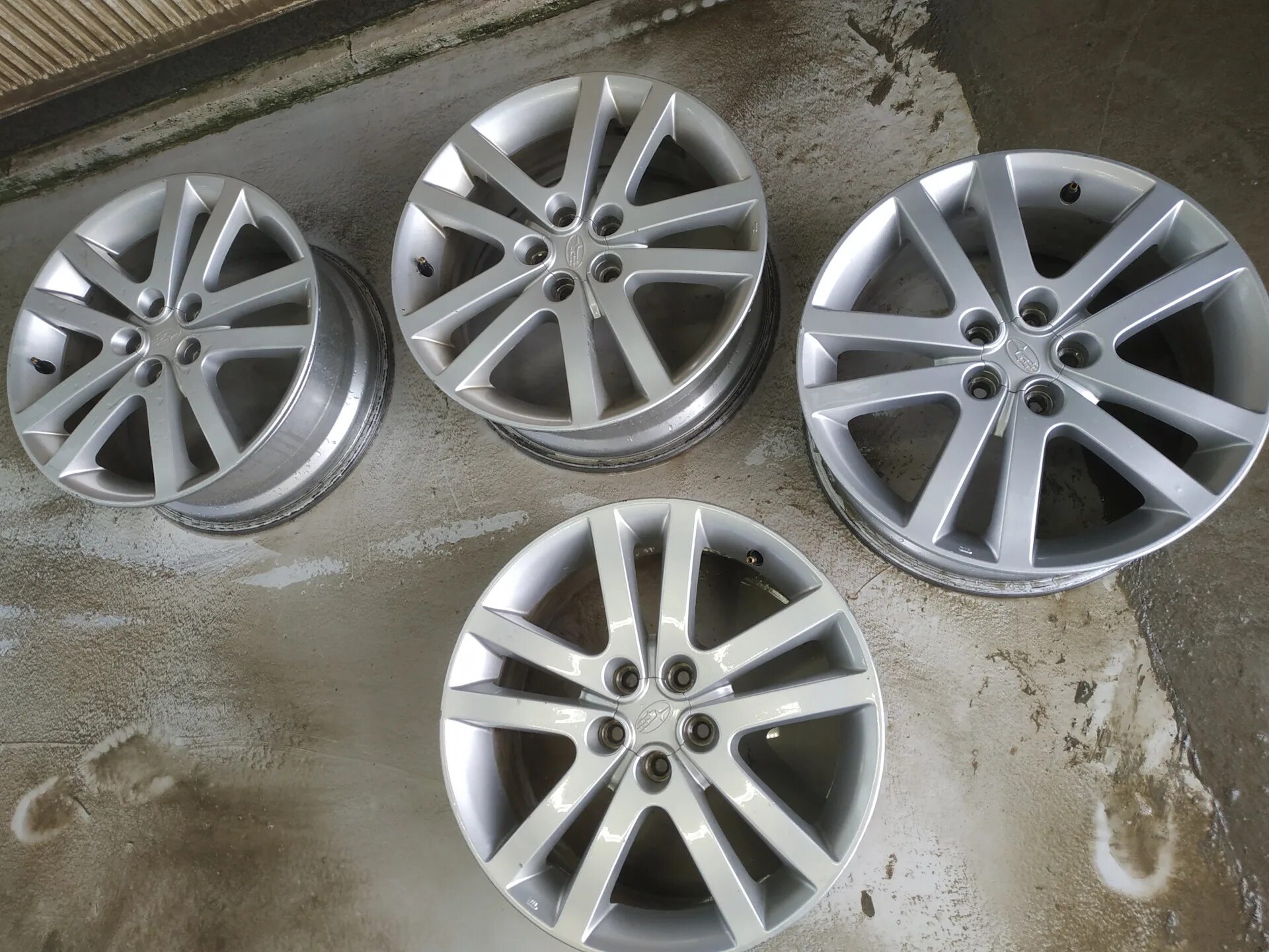 Диски литые r17 субару форестер. Subaru forester 2008 r18. Subaru forester r17. Forester sh диски r17. Диски субару форестер 17.