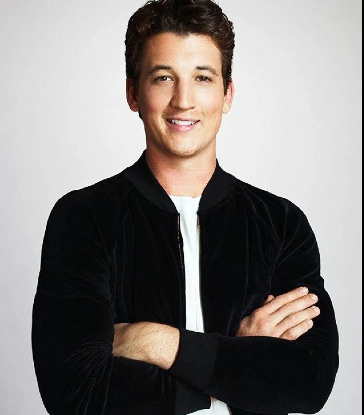 Miles teller. Майлз тейлор. Майлз теллер актер. Майлз теллер. Miles teller.
