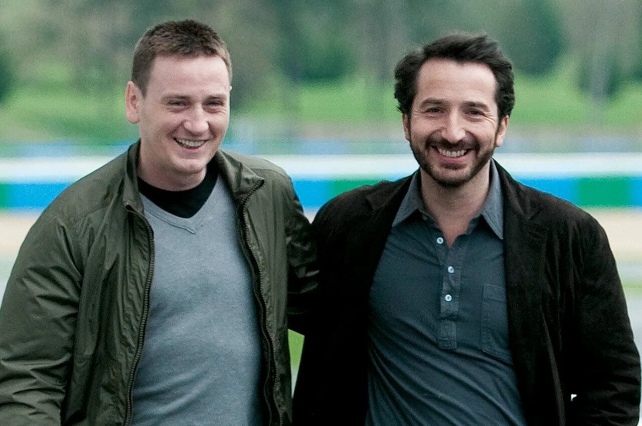 Два друга. Два друга. Под приятеля. Беседа двух мужчин. Беседа двух мужчин.