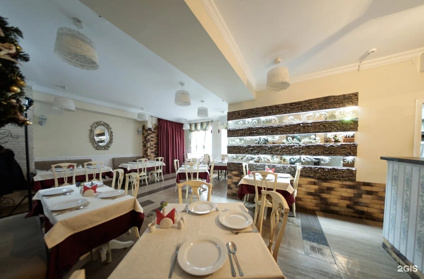 Гостиница волга ульяновск семейный. Гостиница волга ульяновск официальный сайт. Хостел волга ульяновске. Гостиница волга ульяновск номера. Директор гостиницы волга ульяновск.