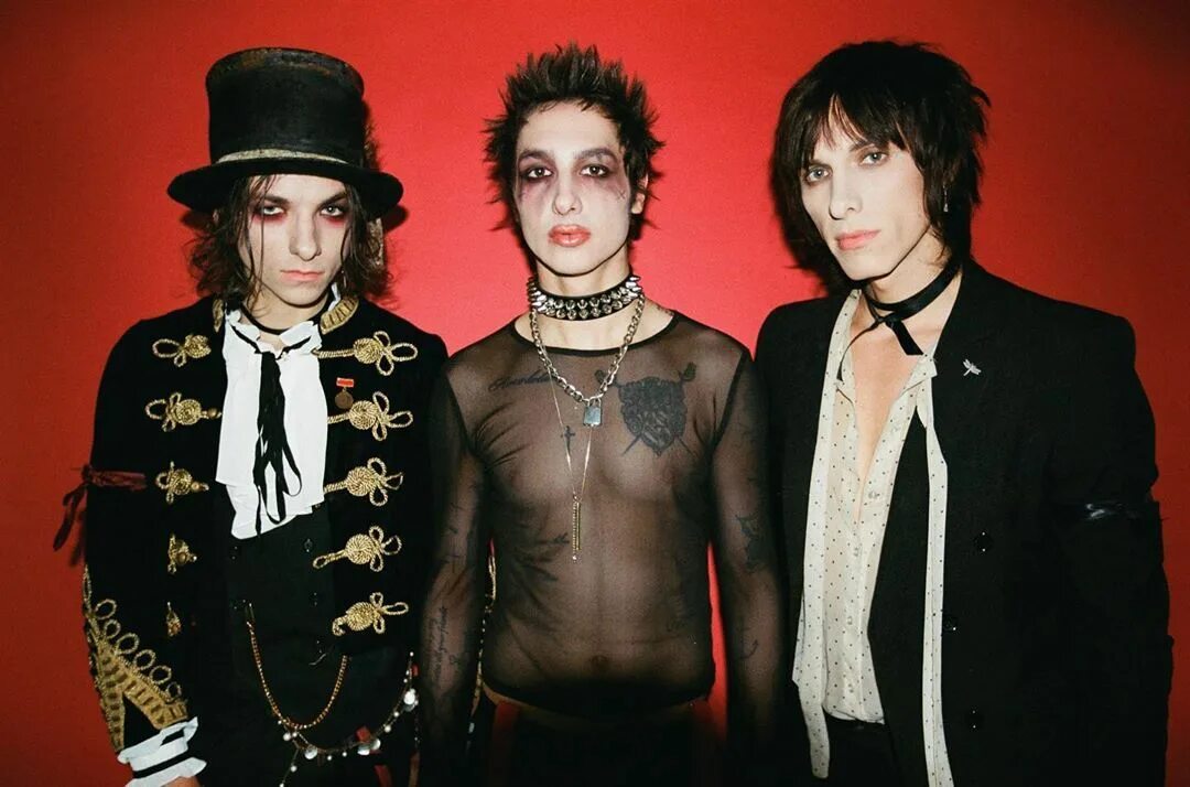 Группа Palaye Royale. Дженни ви Palaye Royale. Palaye Royale Себастьян Данциг. Palaye Royale 2022.