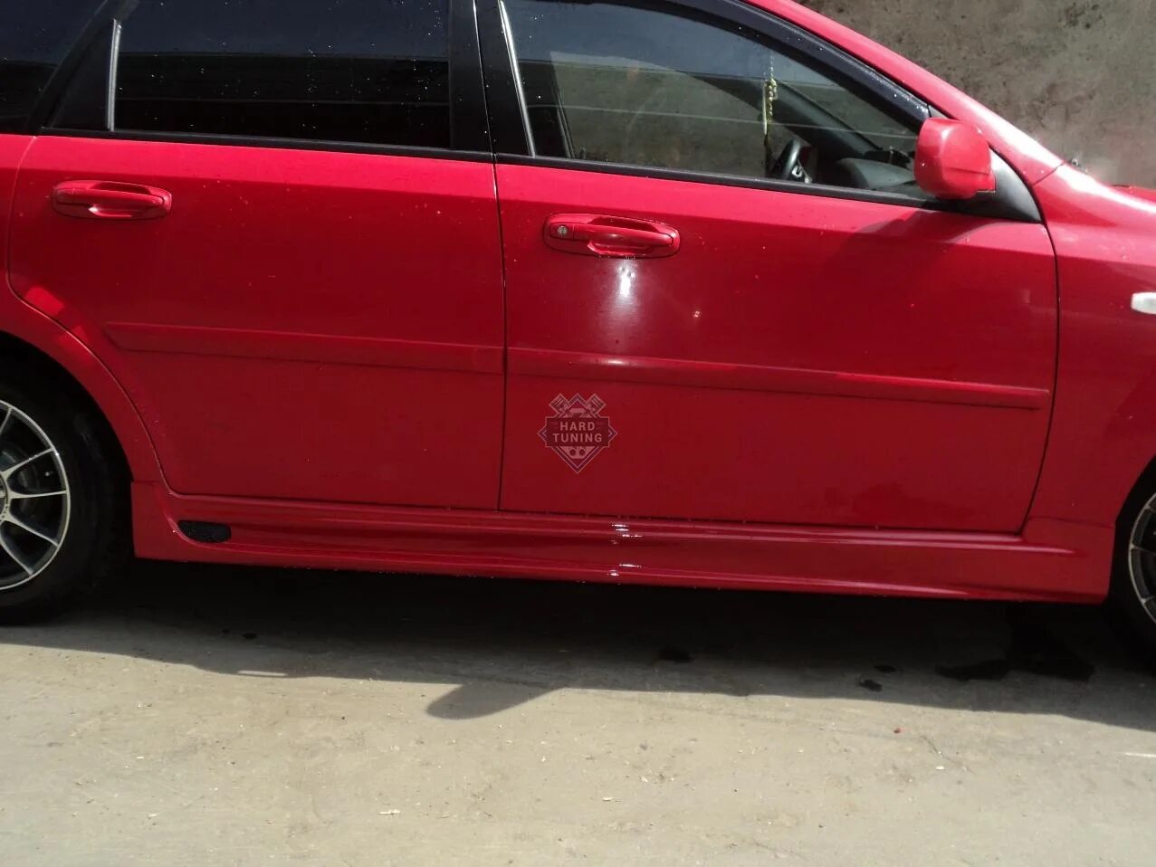 Пороги lacetti седан. Накладки пороги шевроле лачетти 1. Накладки пластиковые лачетти. Внутренние накладки на пороги шевроле лачетти универсал. Пороги лачетти osmlc04746.