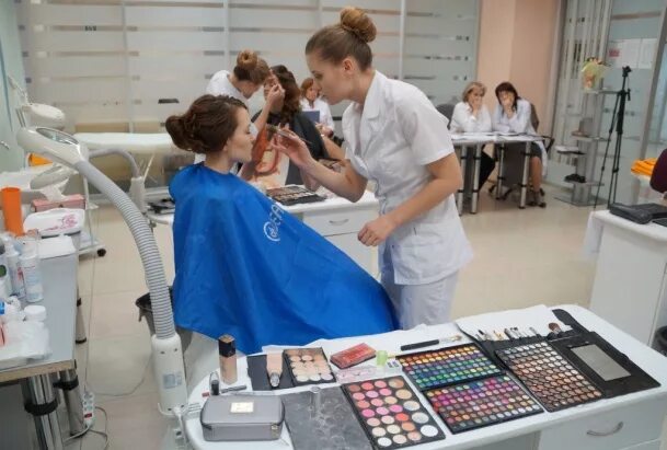 Управление бизнеса и технологии красоты. Уральский колледж бизнеса управления и технологии. Уральский колледж бизнеса и технологии красоты. Колледж бизнеса управления и технологии красоты в екатеринбурге. Уральский колледж бизнеса управления и технологии красоты.