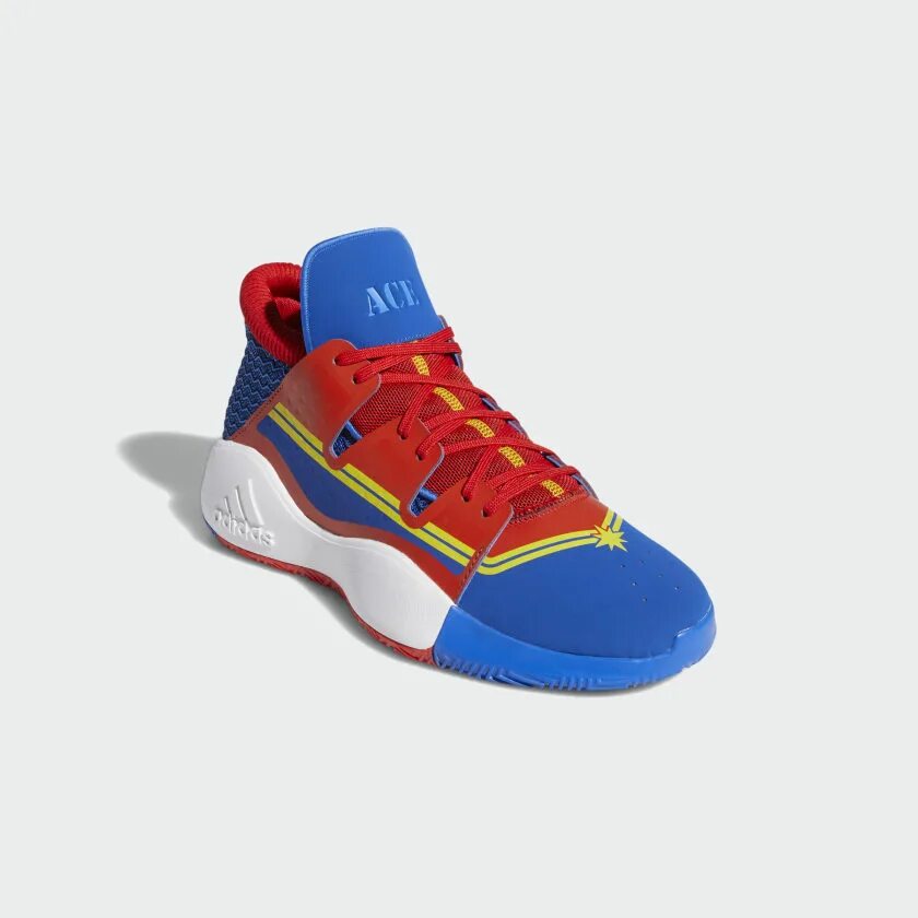 Adidas Marvel кроссовки детские. Adidas Marvel 2022 детские. Rapigarun Avengers adidas кроссовки. Обувь супергероя. Кроссовки марвел